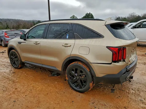 5XYRLDLC8MG064573 2021 KIA SORENTO - Image 2