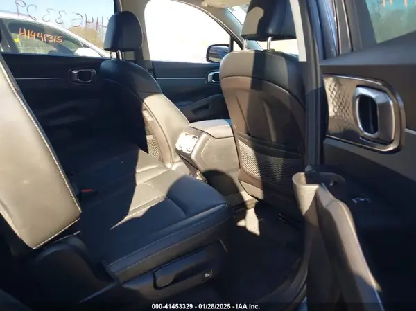 5XYRLDLC8MG066145 2021 KIA SORENTO - Image 8