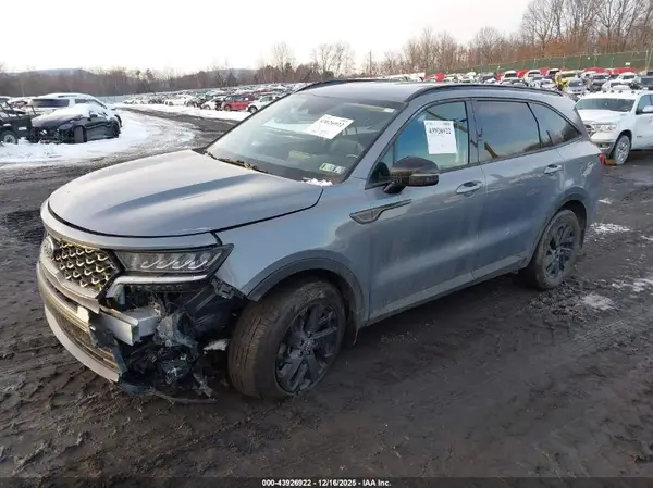 5XYRLDLC8MG070907 2021 KIA SORENTO - Image 2