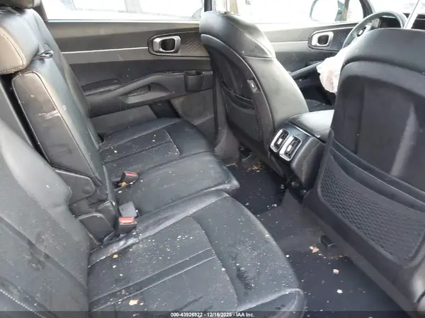 5XYRLDLC8MG070907 2021 KIA SORENTO - Image 8