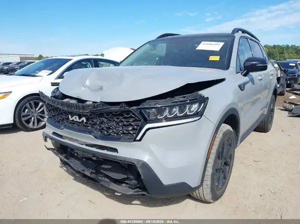 5XYRLDLC8NG100067 2022 KIA SORENTO - Image 2