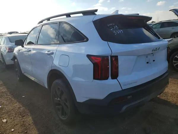 5XYRLDLC8PG163947 2023 KIA SORENTO - Image 2