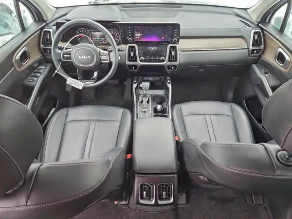 5XYRLDLC8PG207865 2023 KIA SORENTO - Image 8
