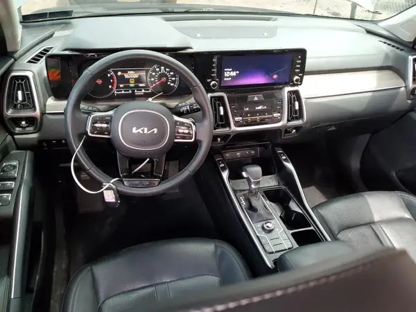 5XYRLDLC8PG224701 2023 KIA SORENTO - Image 8