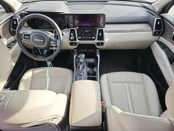 5XYRLDLC8PG227355 2023 KIA SORENTO - Image 8