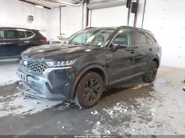 5XYRLDLC9MG001658 2021 KIA SORENTO - Image 2