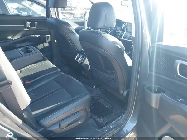 5XYRLDLC9MG045675 2021 KIA SORENTO - Image 8