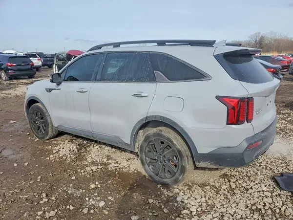 5XYRLDLC9NG106623 2022 KIA SORENTO - Image 2