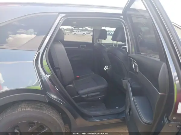 5XYRLDLCXMG001815 2021 KIA SORENTO - Image 8