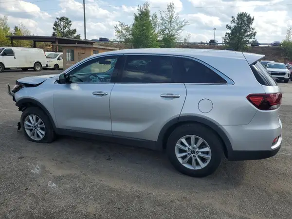 5XYTG4A31KG577420 2019 KIA SORENTO - Image 2