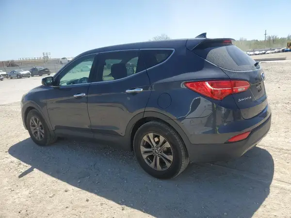5XYZT3LB0GG317827 2016 HYUNDAI SANTA FE - Image 2