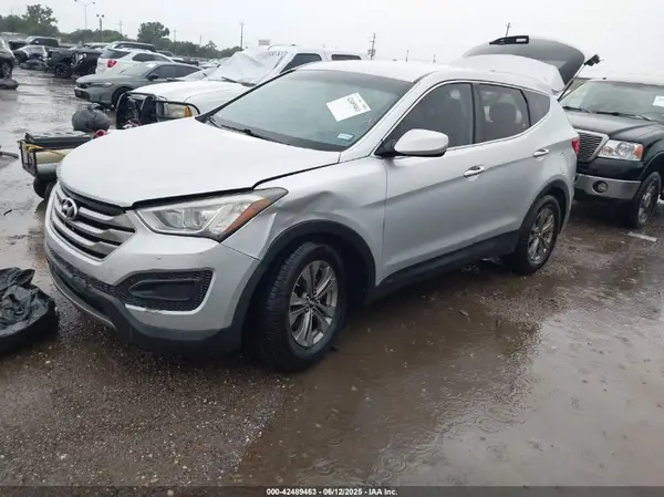 5XYZT3LB0GG368888 2016 HYUNDAI SANTA FE - Image 2