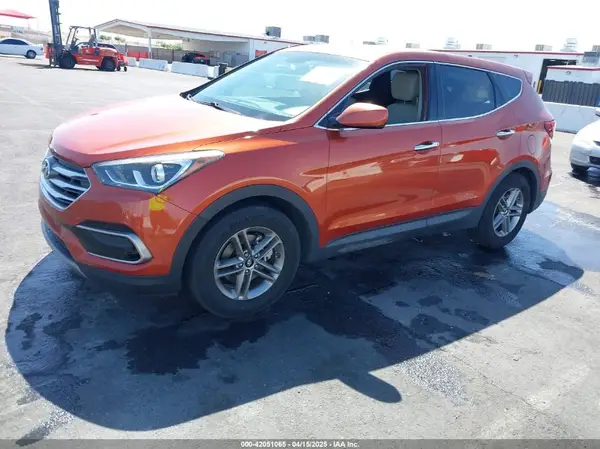 5XYZT3LB0HG381836 2017 HYUNDAI SANTA FE - Image 2