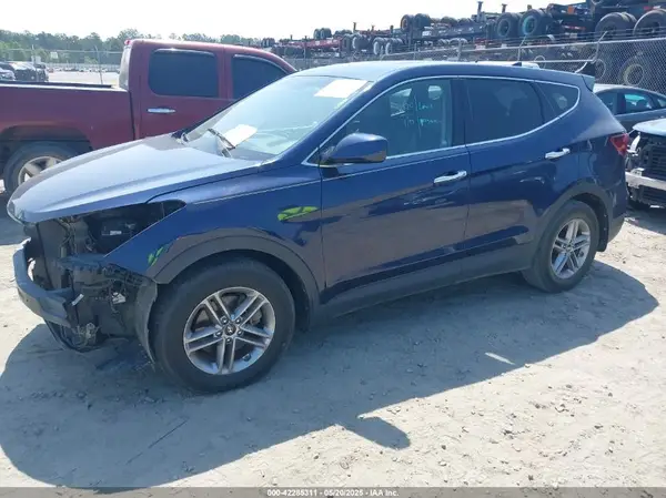 5XYZT3LB0HG495044 2017 HYUNDAI SANTA FE - Image 2
