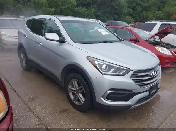 5XYZT3LB0JG523902 2018 HYUNDAI SANTA FE - Image 1