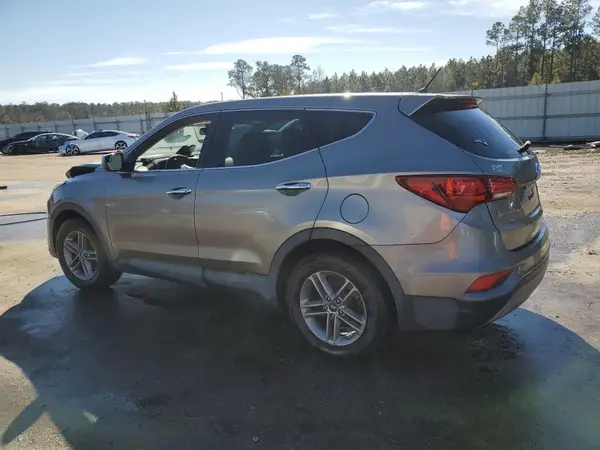 5XYZT3LB0JG541526 2018 HYUNDAI SANTA FE - Image 2