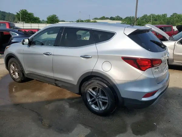 5XYZT3LB0JG545687 2018 HYUNDAI SANTA FE - Image 2