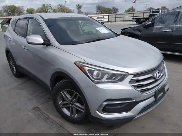5XYZT3LB0JG559380 2018 HYUNDAI SANTA FE - Image 1