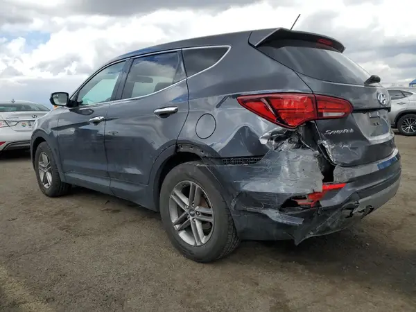 5XYZT3LB0JG562733 2018 HYUNDAI SANTA FE - Image 2