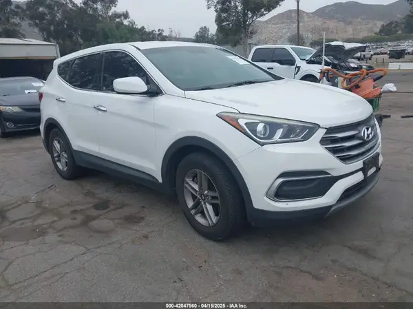 5XYZT3LB0JG562814 2018 HYUNDAI SANTA FE - Image 1