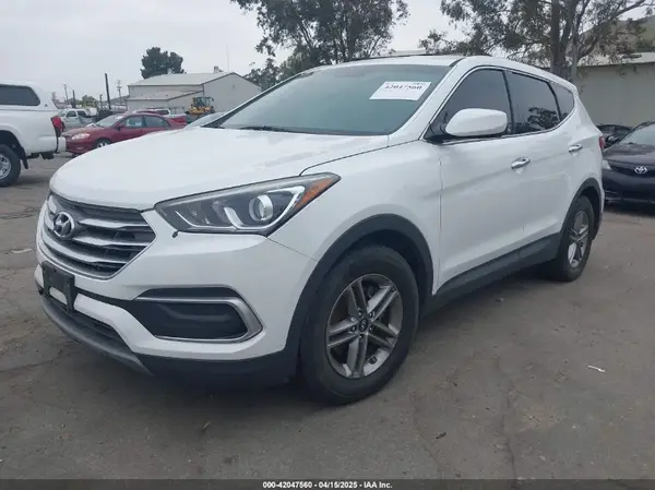 5XYZT3LB0JG562814 2018 HYUNDAI SANTA FE - Image 2