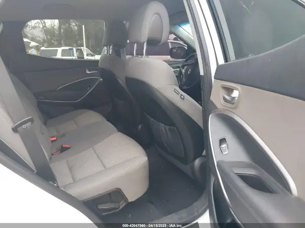 5XYZT3LB0JG562814 2018 HYUNDAI SANTA FE - Image 8