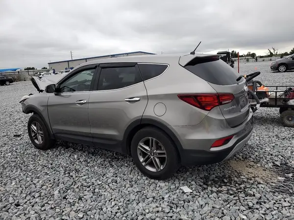 5XYZT3LB0JG565390 2018 HYUNDAI SANTA FE - Image 2