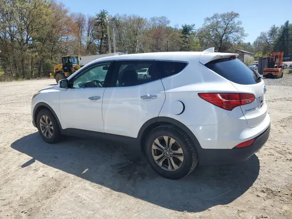 5XYZT3LB1GG322082 2016 HYUNDAI SANTA FE - Image 2