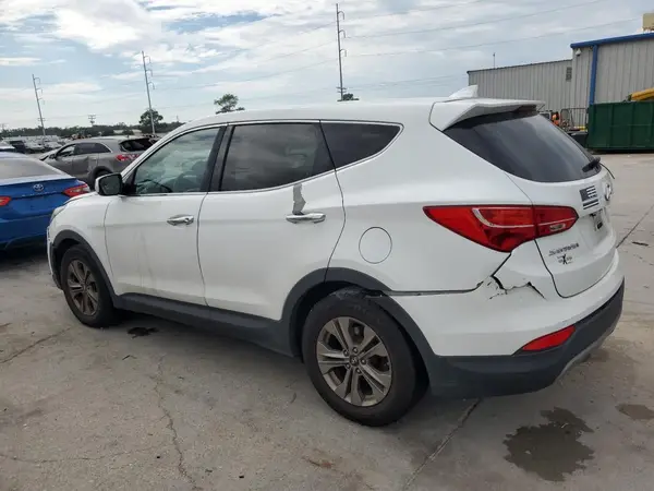 5XYZT3LB1GG347628 2016 HYUNDAI SANTA FE - Image 2