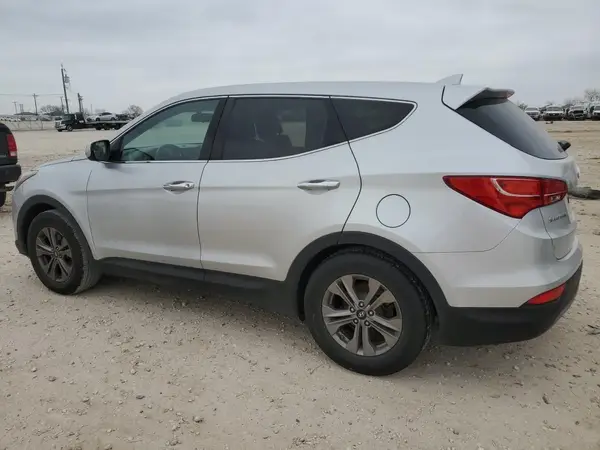 5XYZT3LB1GG373209 2016 HYUNDAI SANTA FE - Image 2