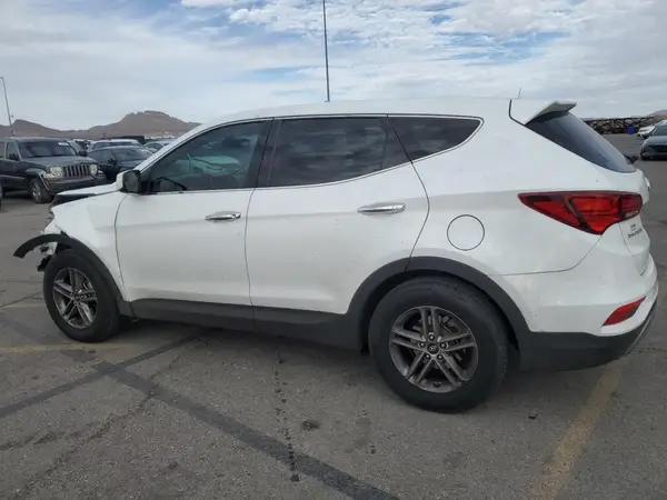 5XYZT3LB1HG382378 2017 HYUNDAI SANTA FE - Image 2