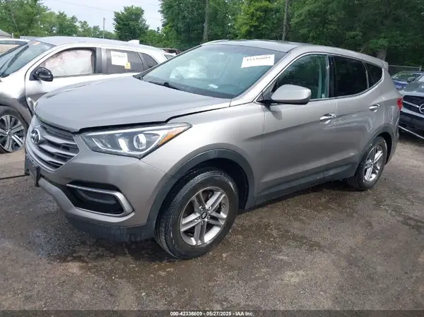 5XYZT3LB1HG405559 2017 HYUNDAI SANTA FE - Image 2