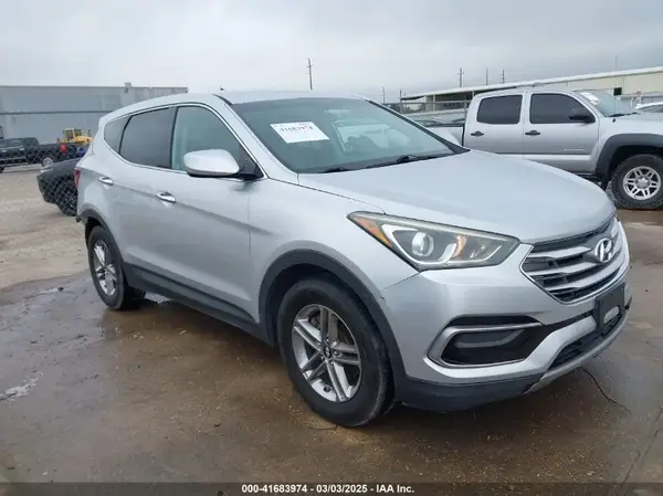 5XYZT3LB1HG458584 2017 HYUNDAI SANTA FE - Image 1