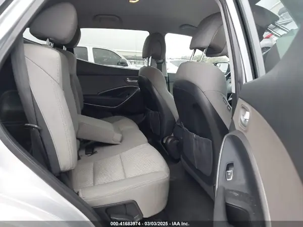 5XYZT3LB1HG458584 2017 HYUNDAI SANTA FE - Image 8
