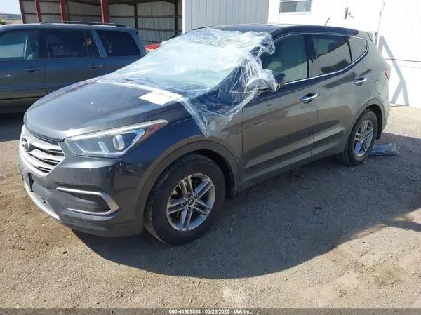 5XYZT3LB1JG509412 2018 HYUNDAI SANTA FE - Image 2