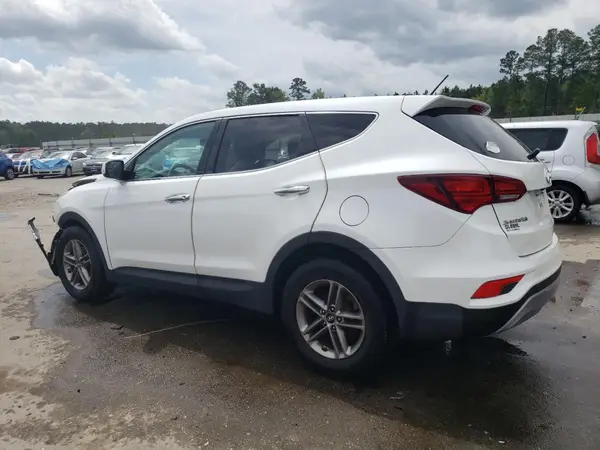 5XYZT3LB1JG564782 2018 HYUNDAI SANTA FE - Image 2