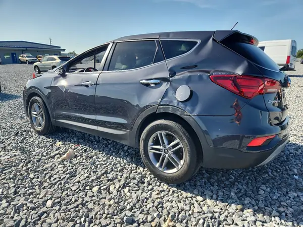 5XYZT3LB1JG565303 2018 HYUNDAI SANTA FE - Image 2
