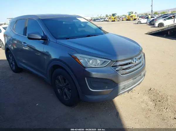 5XYZT3LB2GG318705 2016 HYUNDAI SANTA FE - Image 1