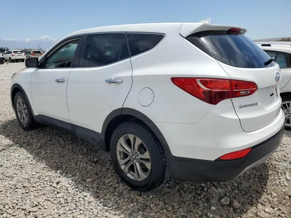 5XYZT3LB2GG322902 2016 HYUNDAI SANTA FE - Image 2