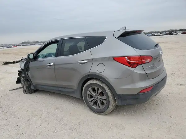 5XYZT3LB2GG343765 2016 HYUNDAI SANTA FE - Image 2