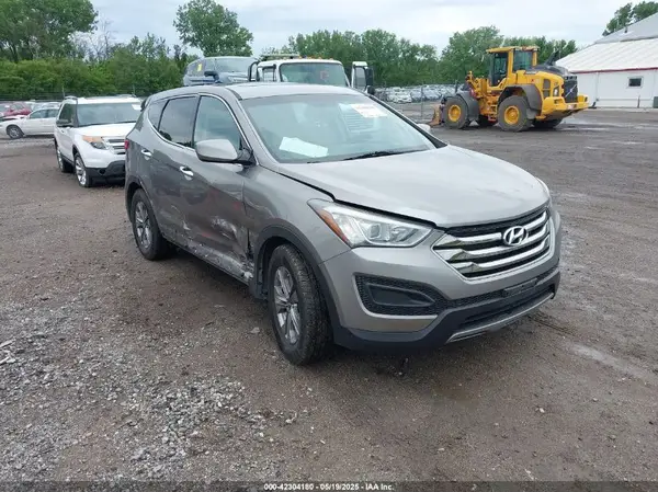5XYZT3LB2GG366494 2016 HYUNDAI SANTA FE - Image 1