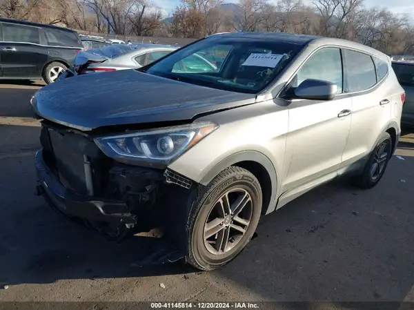 5XYZT3LB2HG395303 2017 HYUNDAI SANTA FE - Image 2