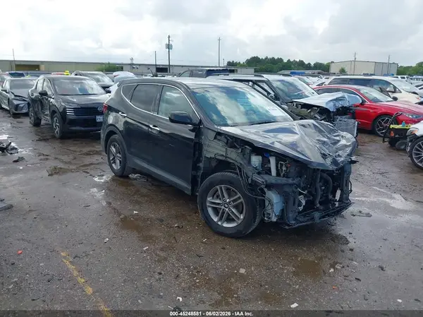 5XYZT3LB2JG563298 2018 HYUNDAI SANTA FE - Image 1