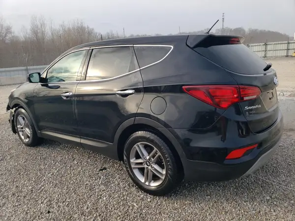 5XYZT3LB2JG564807 2018 HYUNDAI SANTA FE - Image 2