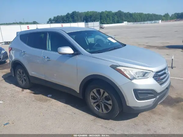 5XYZT3LB3GG353043 2016 HYUNDAI SANTA FE - Image 1