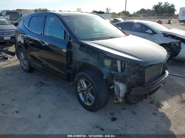 5XYZT3LB3JG525725 2018 HYUNDAI SANTA FE - Image 1