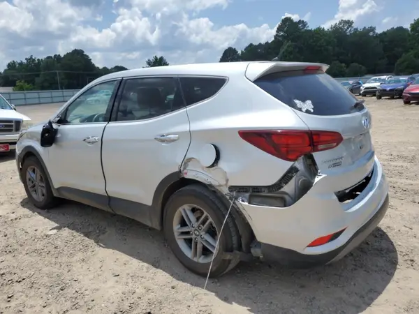 5XYZT3LB3JG563598 2018 HYUNDAI SANTA FE - Image 2