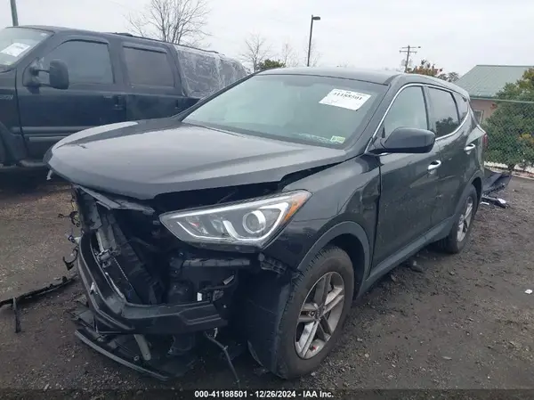 5XYZT3LB3JG569935 2018 HYUNDAI SANTA FE - Image 2