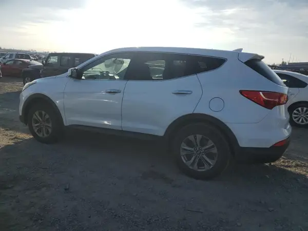 5XYZT3LB4GG317572 2016 HYUNDAI SANTA FE - Image 2