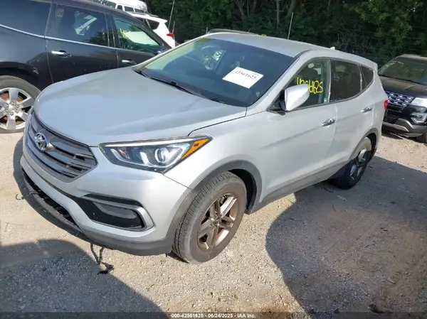 5XYZT3LB4HG398090 2017 HYUNDAI SANTA FE - Image 2